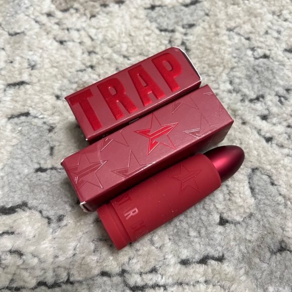 NIB Jeffree Star Velvet Trap Lipstick in Mouse Trap - Picture 4 of 4